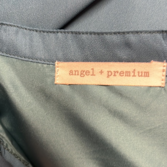 Angel + premium new dress - Picture 8 of 8